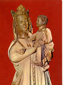 A statue of Our Lady holding the Child jesus